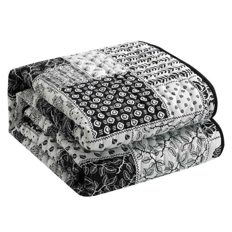 Nanshing Quinn 3 Piece Patchwork Black & White Quilt Set