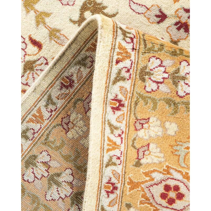 Overton Handknotted Wool Traditional Oriental Ivory Area Rug - 4' x 6'