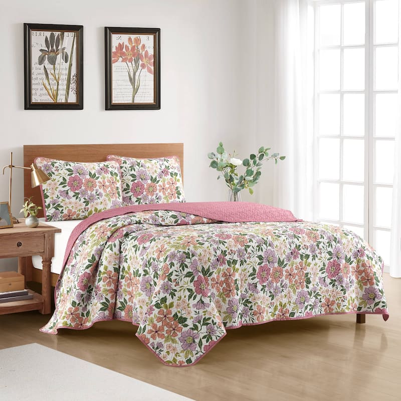 Nanshing Alayna 3 Piece Floral Quilt Set