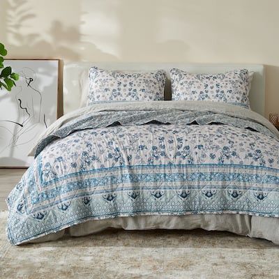 Patina Vie Maison Vintage-Inspired Floral Reversible Quilt Set with Shams