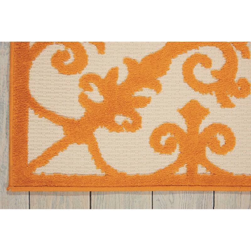 HomeRoots Contemporary Rectangle Outdoor Rug - 10' X 13'