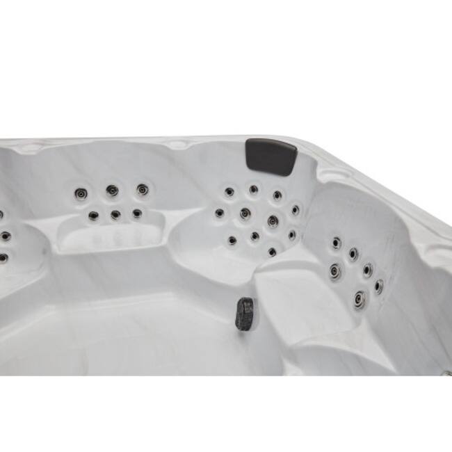 Luxury Spas Denali 7-Person Spa