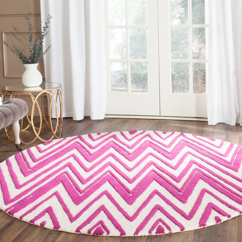 SAFAVIEH Handmade Cambridge Fumiko Modern Moroccan Wool Rug - 6' Round - Ivory/Fuchsia