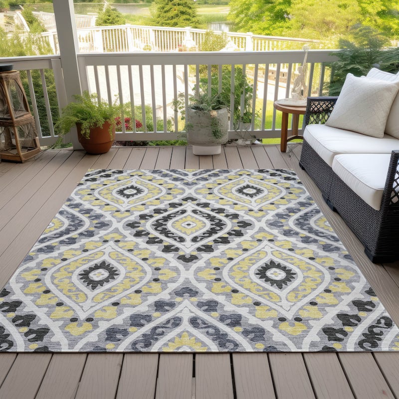 Machine Washable Indoor/ Outdoor Chantille Ttransitional Medallion Rug - Gray - 8' x 10'