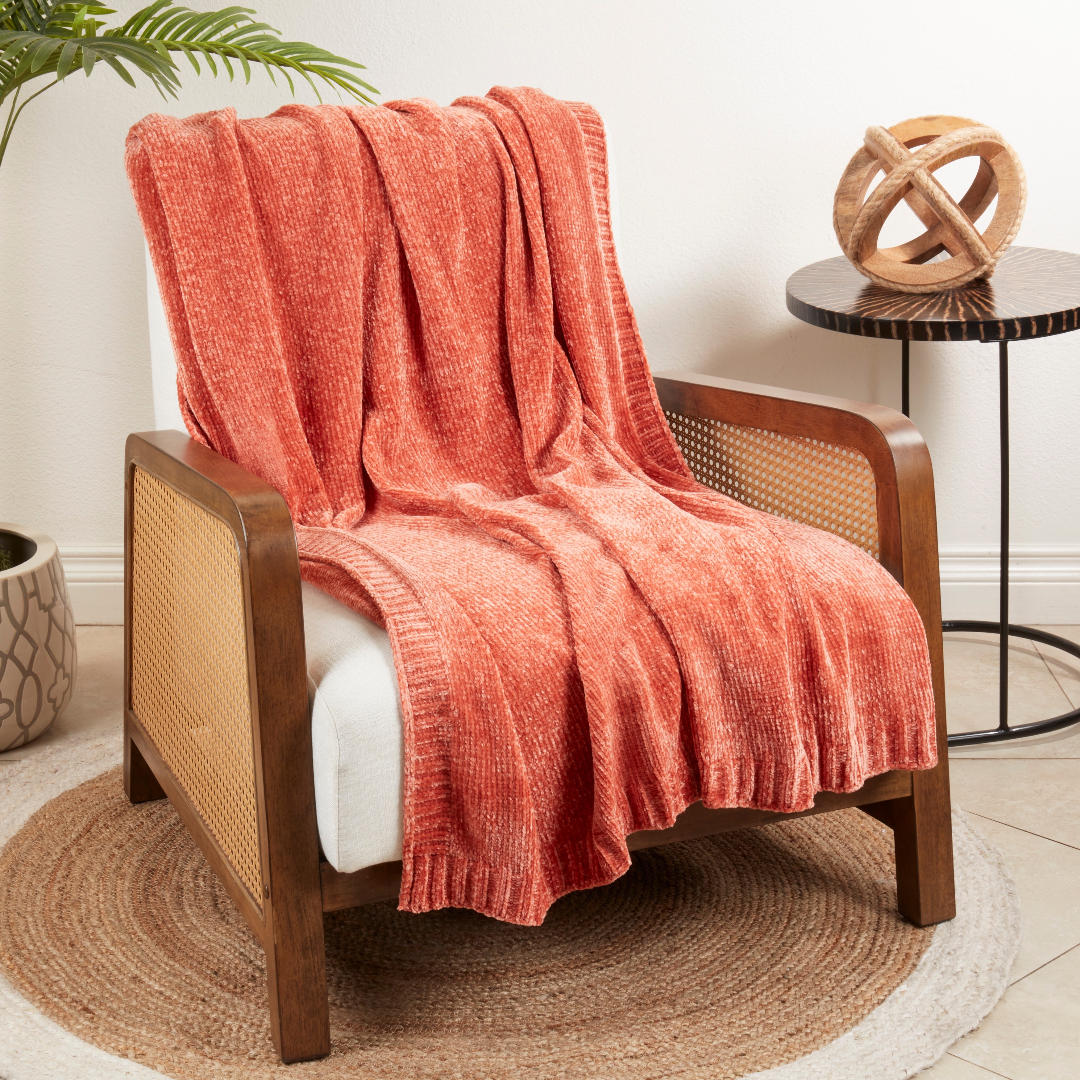 Cozy Chenille Knit Throw for Ultimate Warmth and Comfort  -image