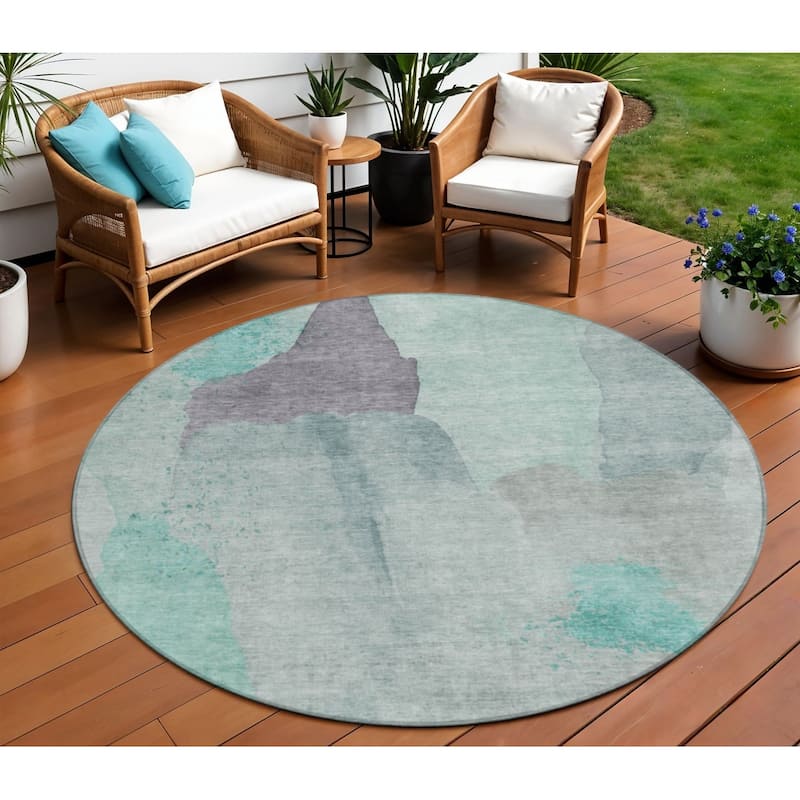 HomeRoots Abstract Transitional Rectangle Outdoor Rug - 8' Round