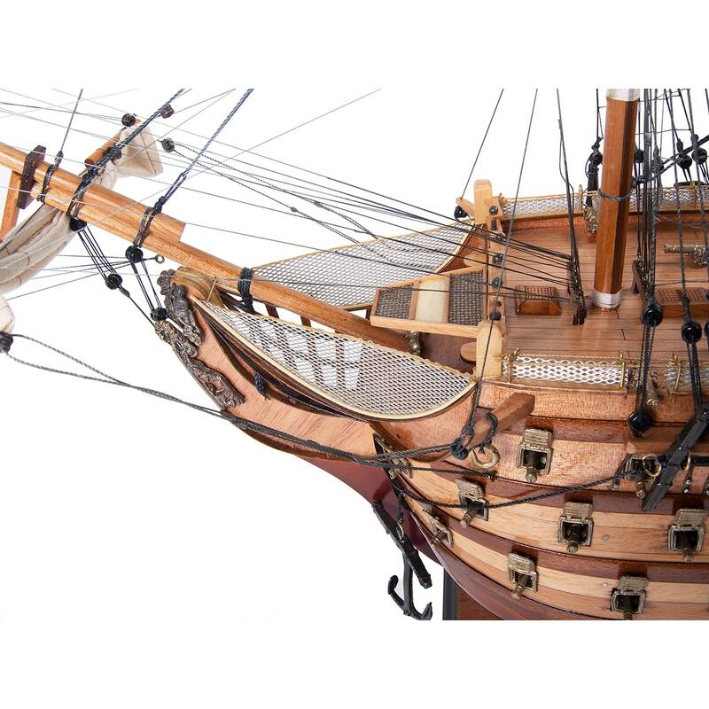 Ultimate HMS Victory Combo: A Model Ship and Classic Hat
