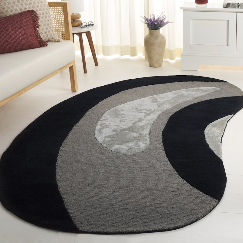SAFAVIEH Handmade Novelty Giana Modern Wool Rug - 8' x 10' Rectangle-Scallop - Black/Grey