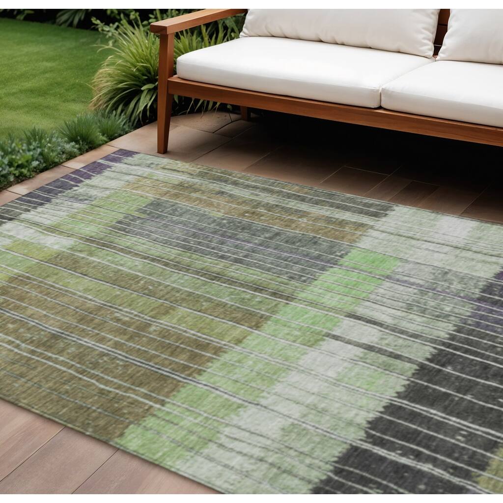 HomeRoots Striped Transitional Rectangle Outdoor Rug