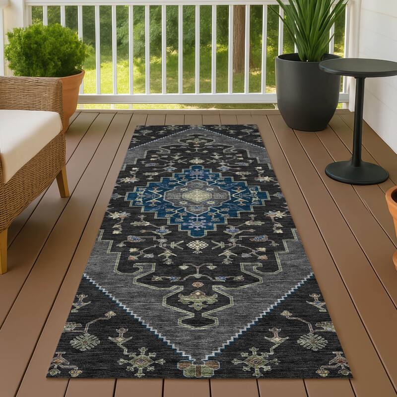 Machine Washable Indoor/ Outdoor Global Marrakesh Chantille Rug - Black - 2'3" x 7'6"