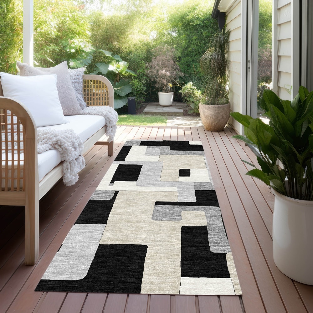 Machine Washable Indoor/ Outdoor Contempoary Blocks Chantille Rug