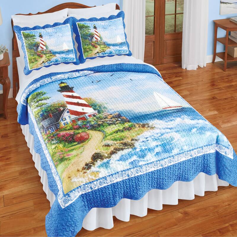 Lighthouse Scene Coastal Scalloped Edge Quilt - Twin