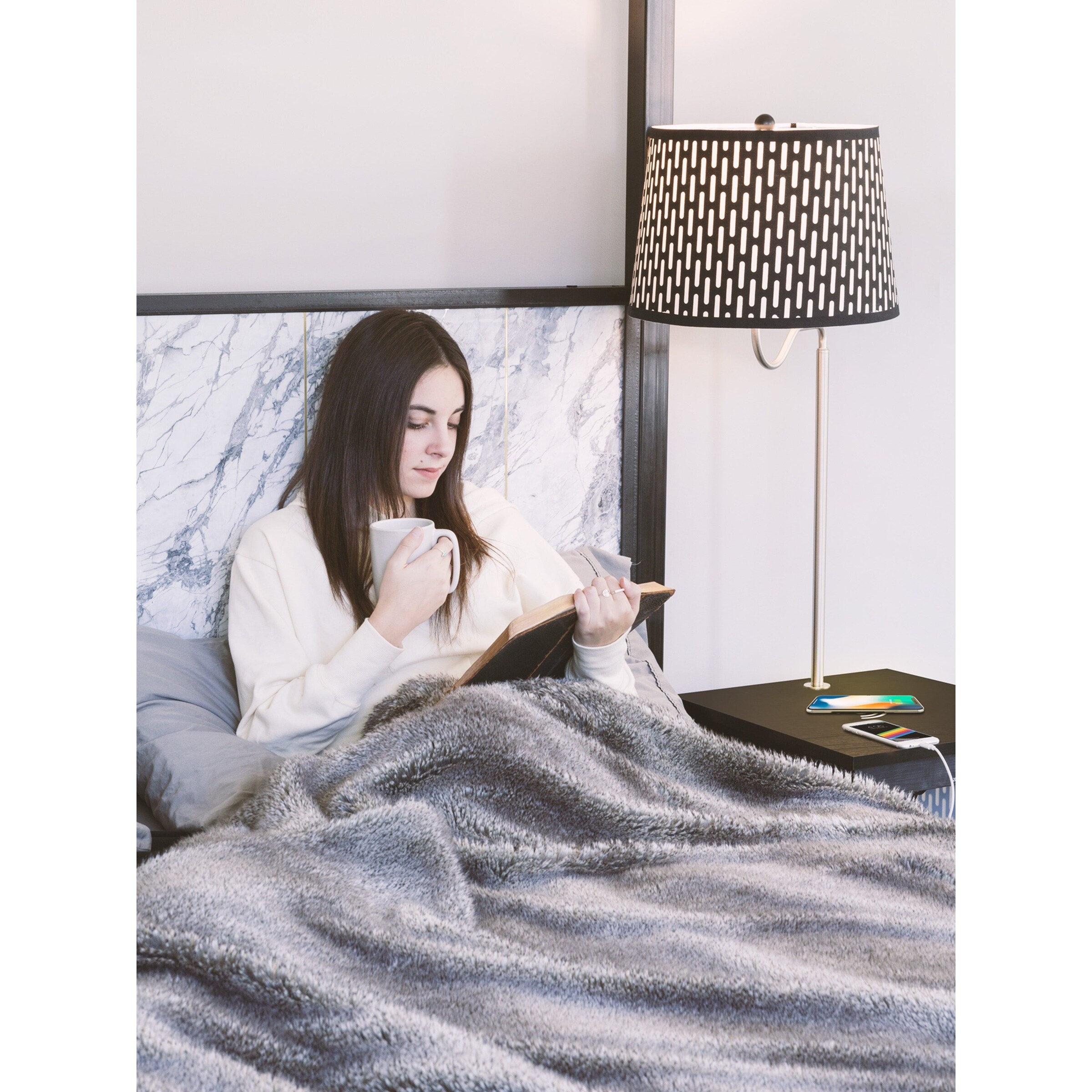 Brightech Madison Wireless Charger LED Table Lamp Classic Black