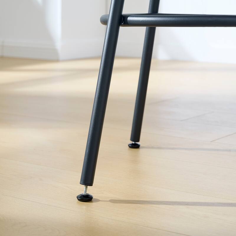 Round bar table and stool set with shelf