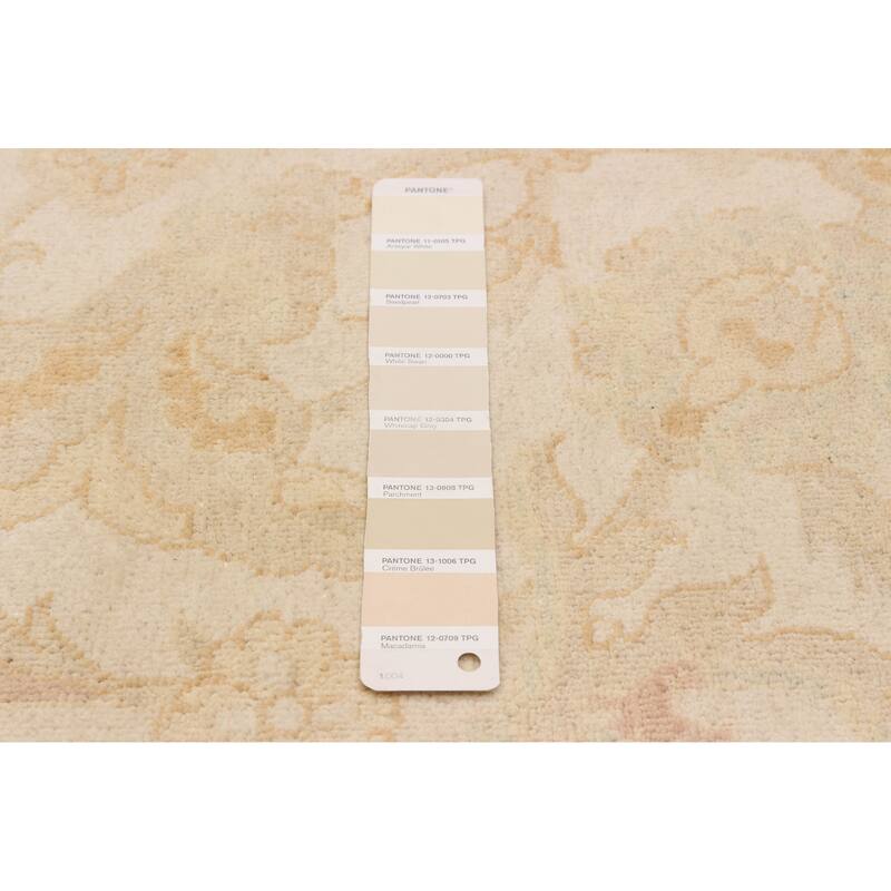 ECARPETGALLERY Hand-knotted Peshawar Oushak Ivory Wool Rug - 6'0 x 8'11