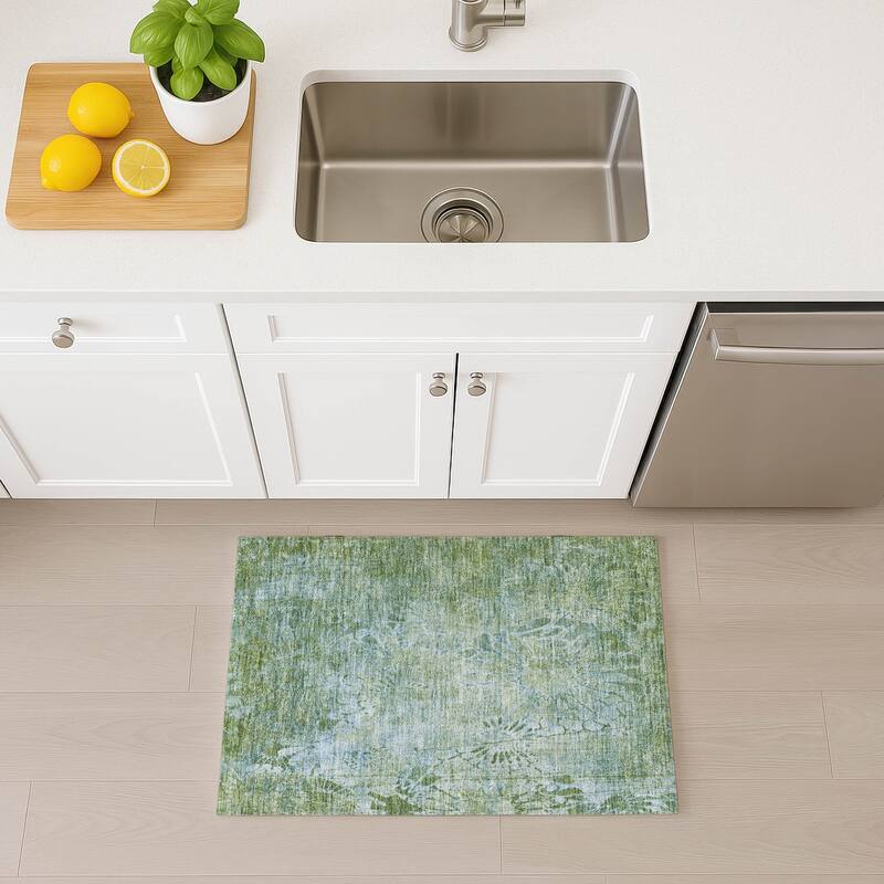 Machine Washable Indoor/ Outdoor Modern Floral Chantille Rug