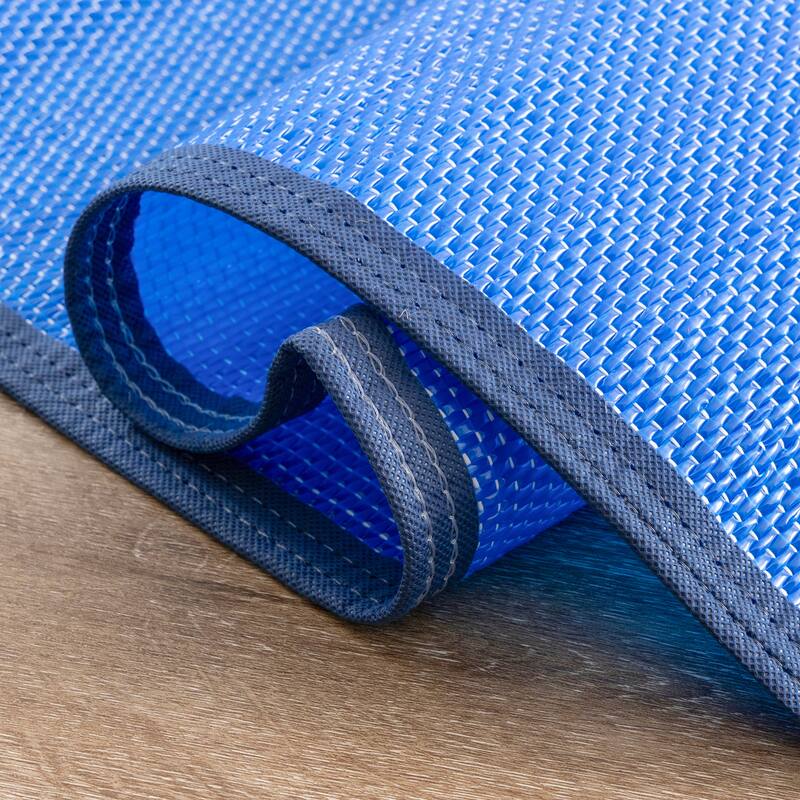 Lalune Beach Solid Color Indoor Outdoor Polypropylene Area Rug