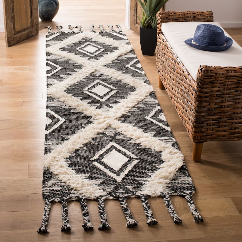 SAFAVIEH Hand-knotted Kenya Sacha Southwestern Tribal Wool Rug - 2'3" x 8' Runner - Black/Ivory