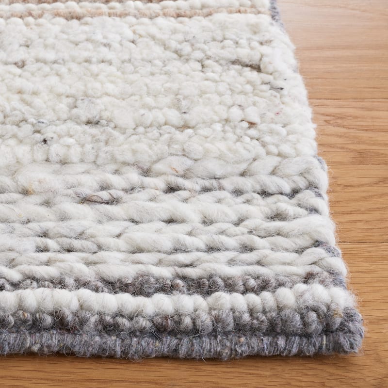 SAFAVIEH Handmade Casablanca Shag Annina Wool Rug