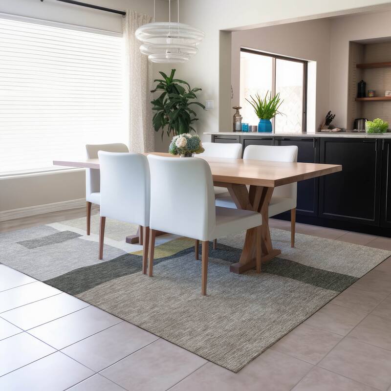 Machine Washable Indoor/ Outdoor Contemporary Blox Chantille Rug