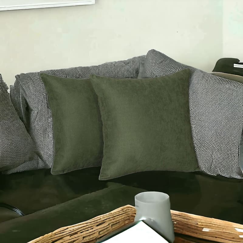 HomeRoots Set Of Two 16" X 16" Fern Green Polyester Zippered Pillow Cover