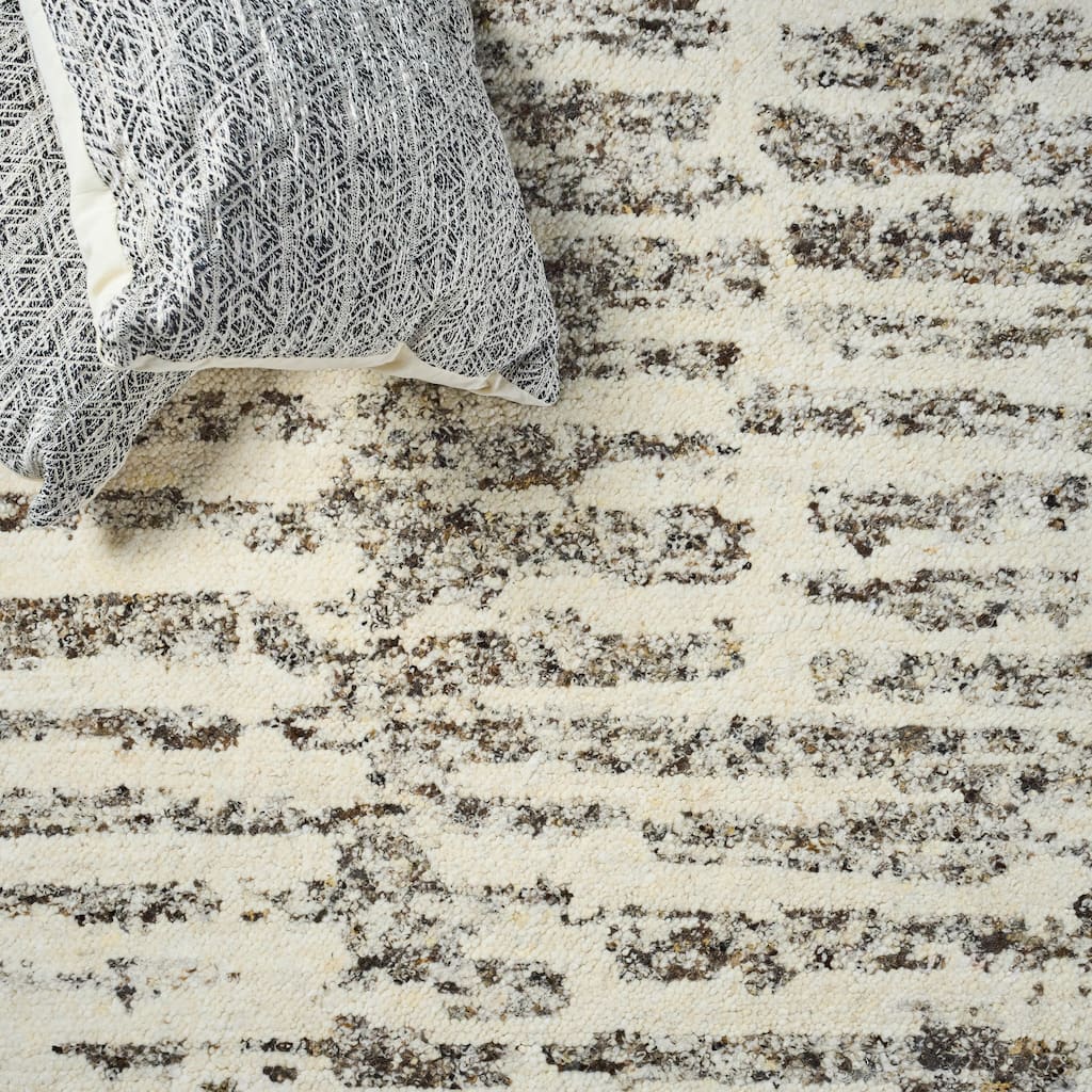 EXQUISITE RUGS Tahoe Hand-knotted Wool Brown/Taupe/Ivory Area Rug.