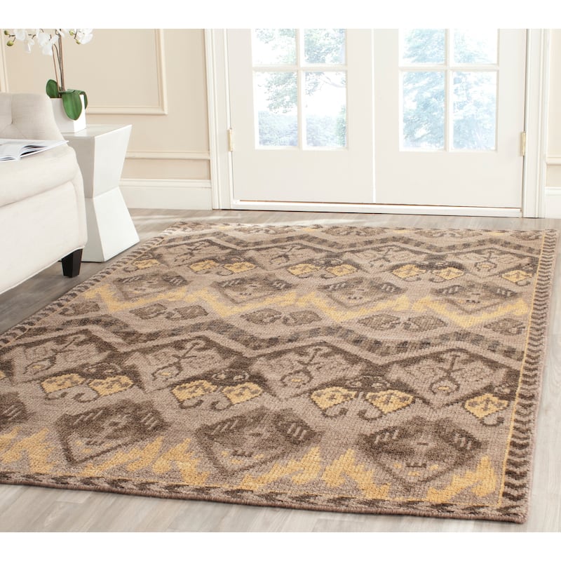 SAFAVIEH Hand-knotted Kenya Farie Southwestern Tribal Wool Rug - 6' x 9' - Gold/Beige