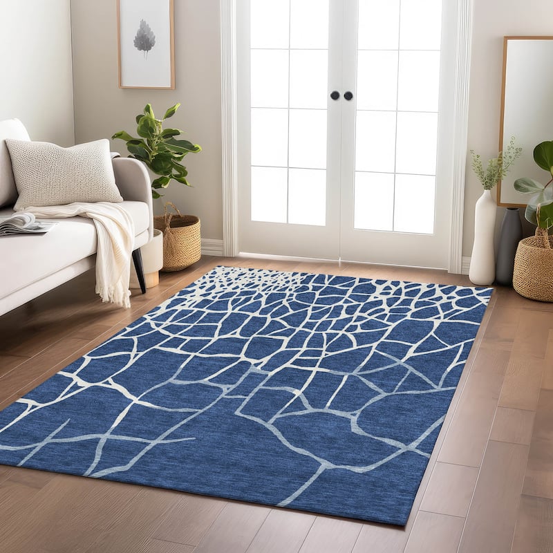 Machine Washable Indoor/ Outdoor Abstract Webby Chantille Rug