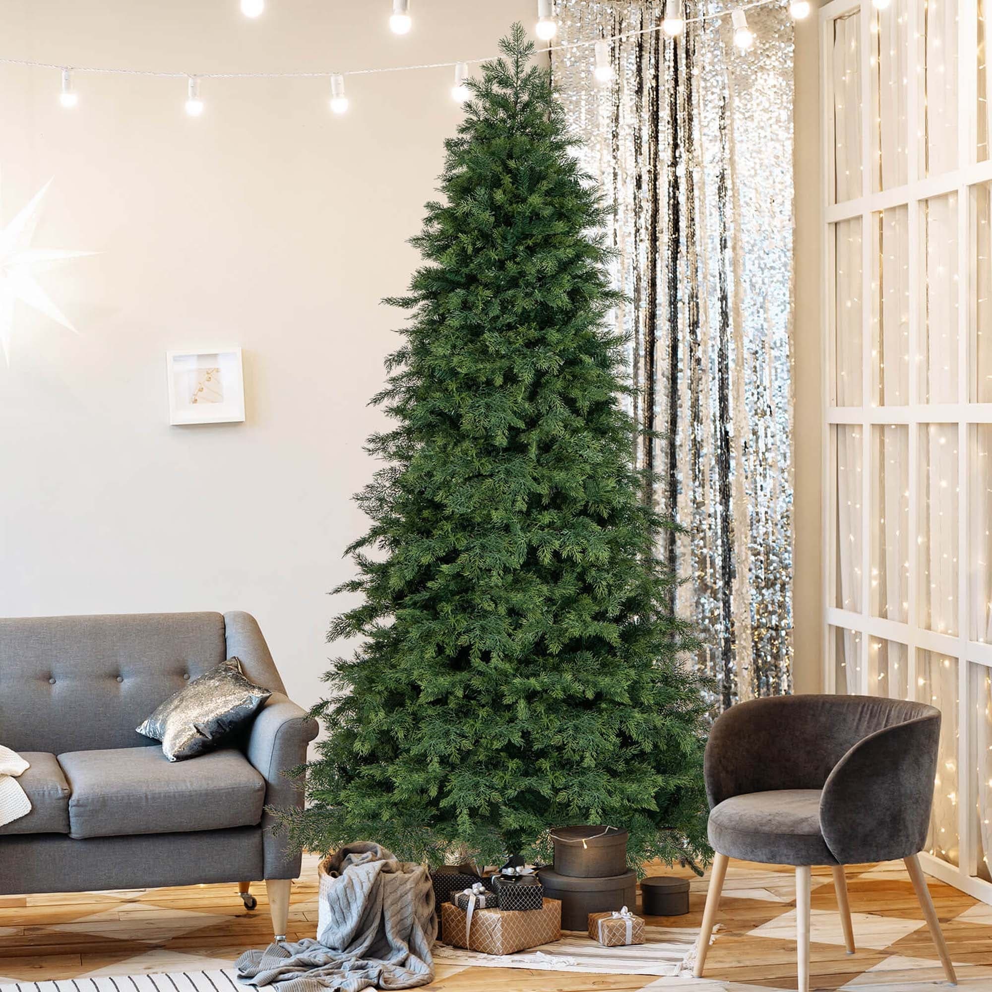 6/7.5 FT Unlit Artificial Xmas Tree Hinged Christmas Tree w/ Stand