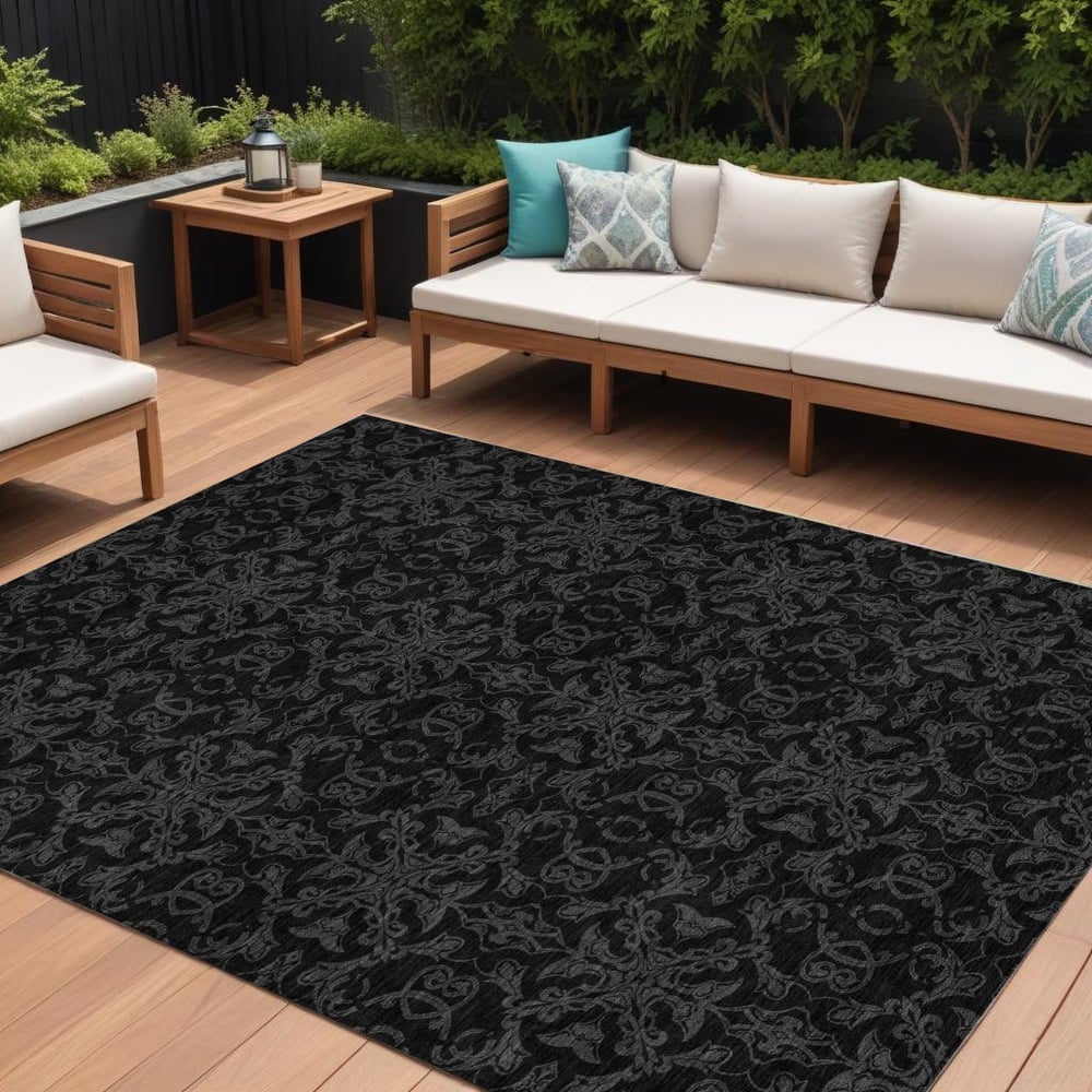 HomeRoots Medallion Transitional Rectangle Outdoor Rug