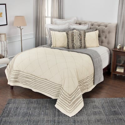 Lyric Hand Quilted Cotton Quilt in Natural