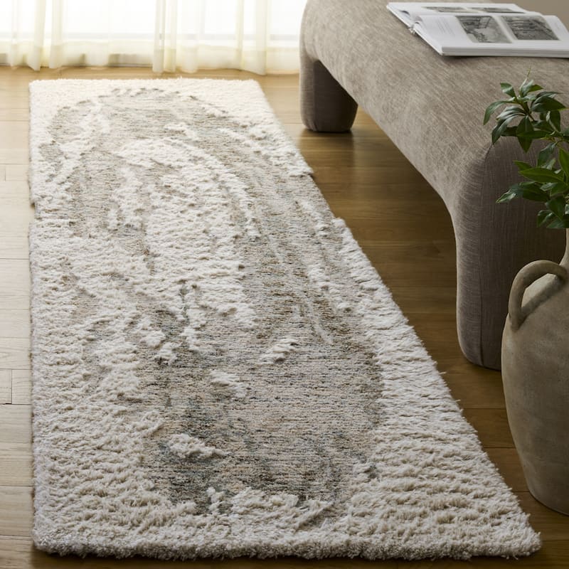 SAFAVIEH Handmade Casablanca Shag Arnleif Wool High-Low Pile Rug
