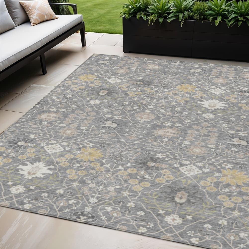 HomeRoots Oriental Traditional Rectangle Outdoor Rug