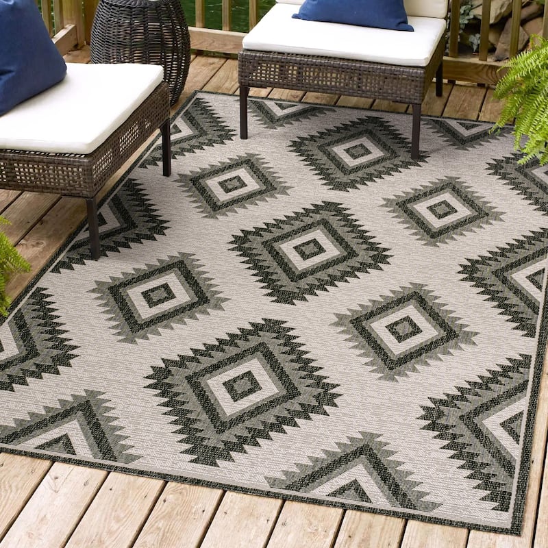 JONATHAN Y Aimee Geometric Moroccan Diamond Black/Cream Indoor/Outdoor Area Rug