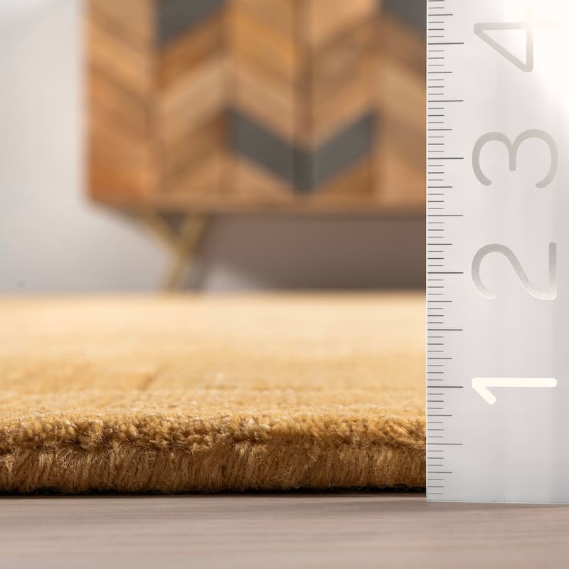 Nuloom Petra High-Low Wool-Blend Area Rug