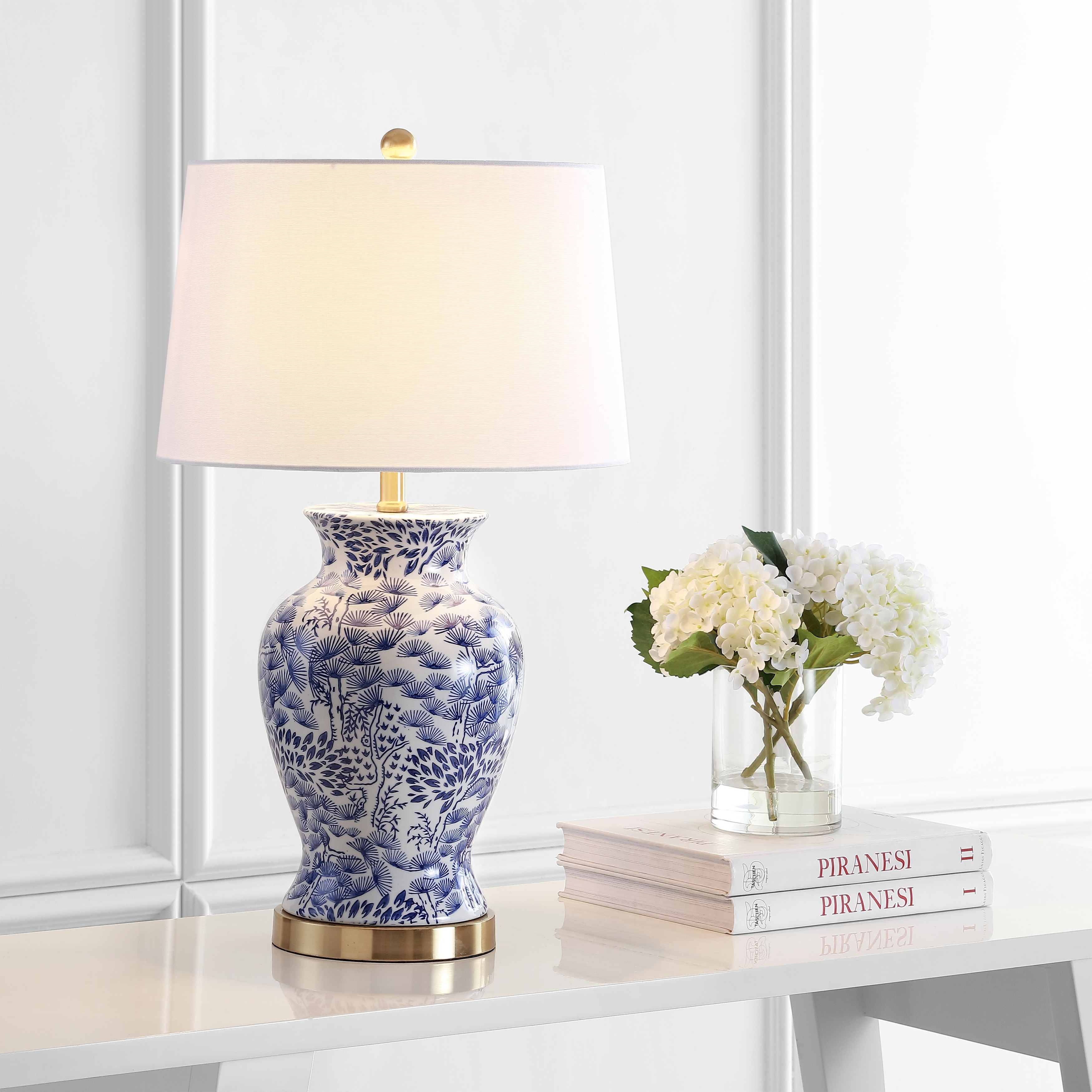 SAFAVIEH Lighting Auna 28" LED Table Lamp (Set of 2) - 16"x16"x27.5" - 16Wx16Dx28H