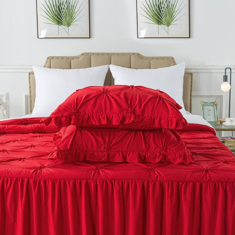 4 PCS Ruffle Skirt Bedspread Set with a Fluffy Rug