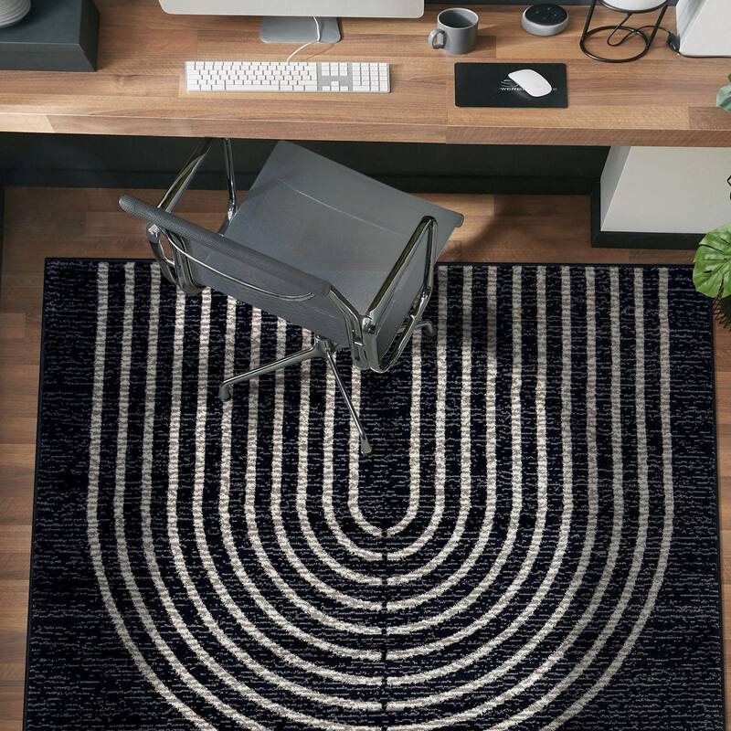 Southwestern Geometric Area Rug - Black - 4' x 6'