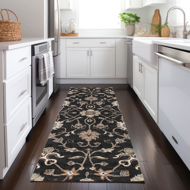 Machine Washable Indoor/ Outdoor Traditional Persian Chantille Rug - Black - 2'3" x 7'6"