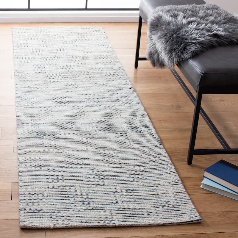 SAFAVIEH Handmade Marbella Miloslava Wool Rug - 2'3" x 8' Runner - Denim/Beige