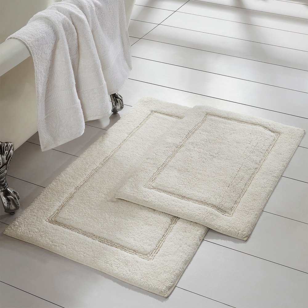 Modern Threads Solid-loop Differently Sized Bathmats (Set of 2)