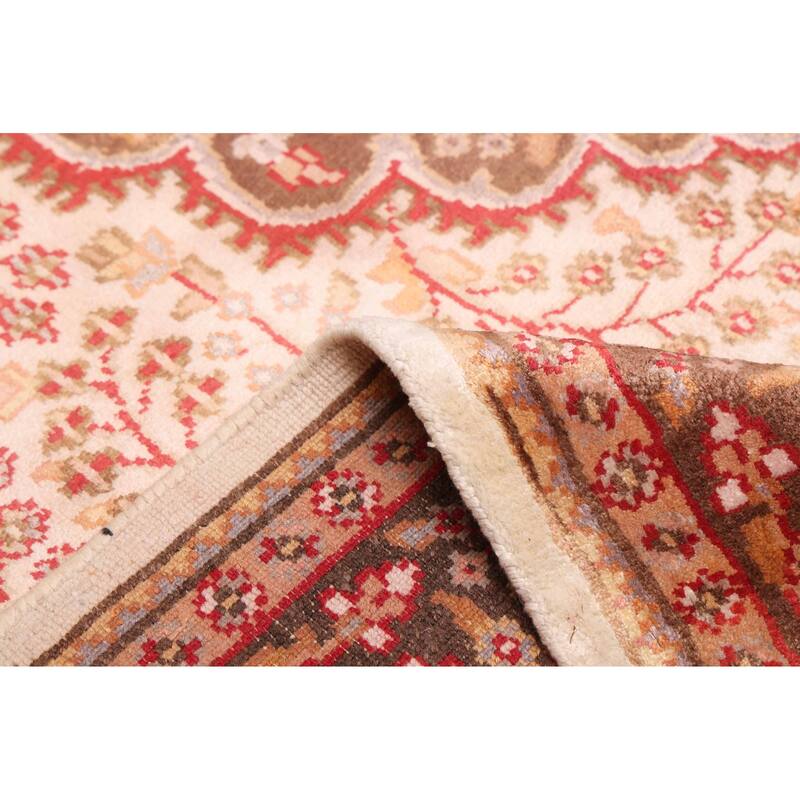 ECARPETGALLERY Hand-knotted Kashmir Cream Viscose Rug - 4'0 x 6'7