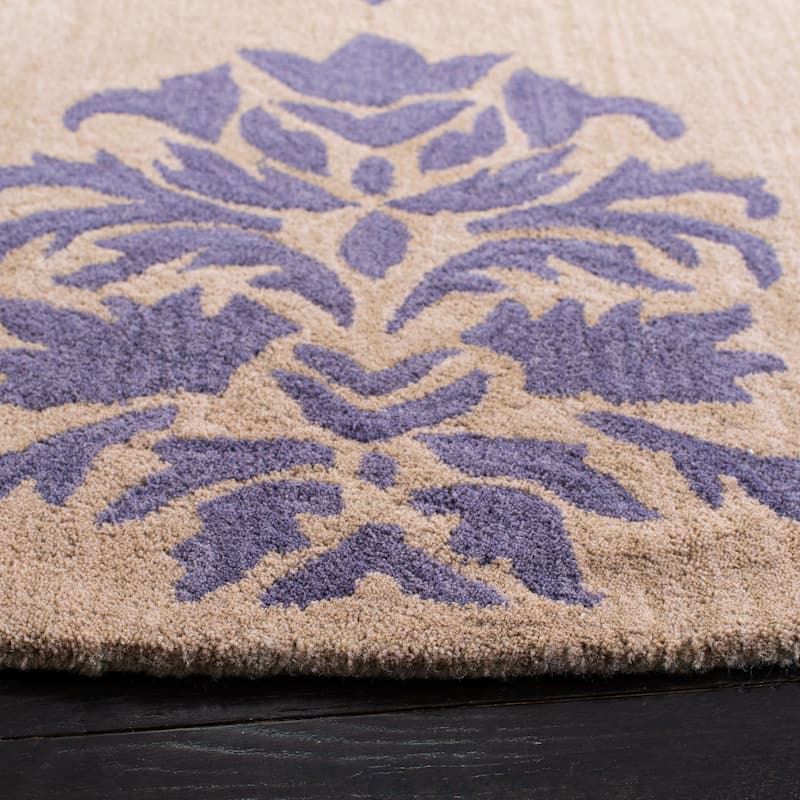 SAFAVIEH Handmade Wyndham Magali New Zealand Wool Rug