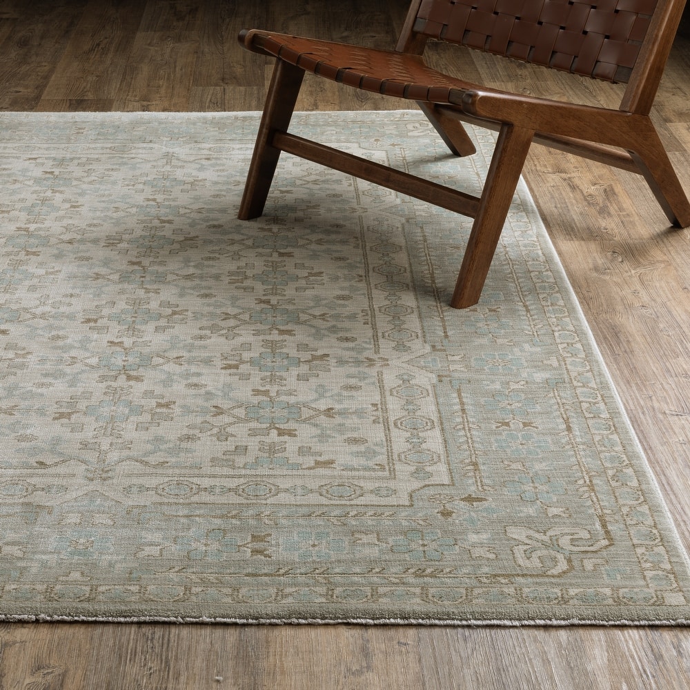 Meadow Global Traditional Area Rug