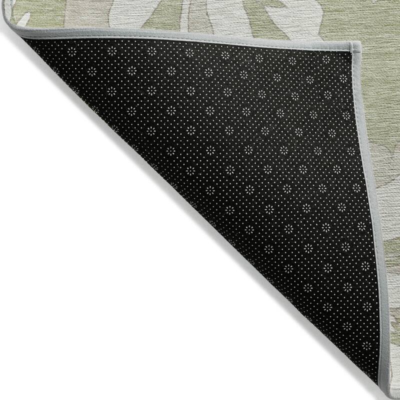 HomeRoots Floral Transitional Rectangle Outdoor Rug