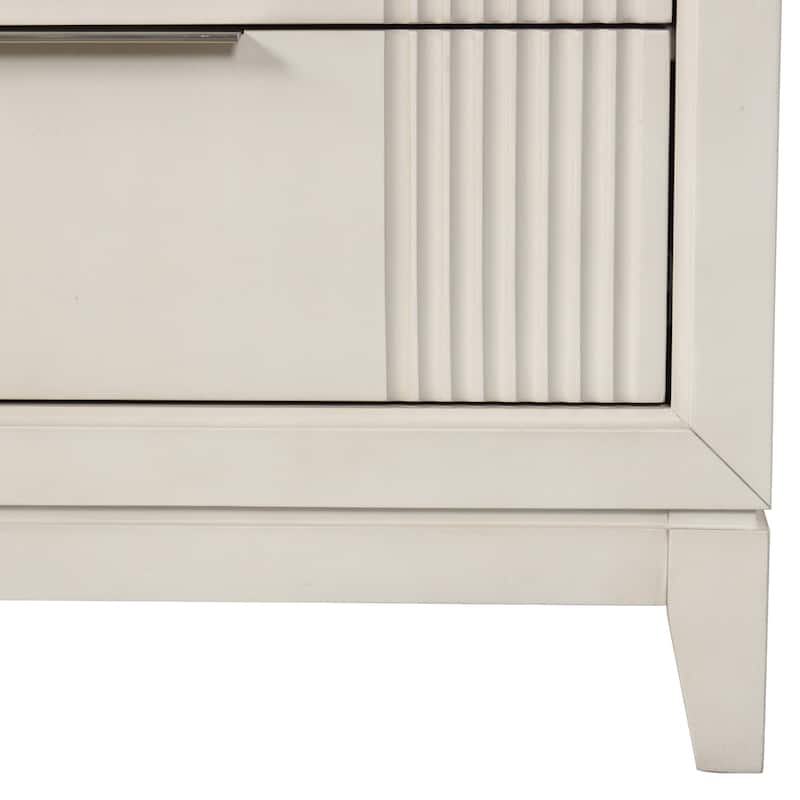 Furniture of America Irwin 6-Piece Antique White Wood Panel Bedroom Set with LED Headboard