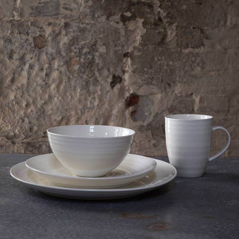 Daniel Smith Dinner Plates, Set of 4