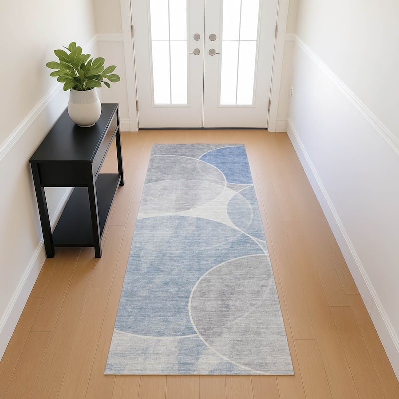 Machine Washable Indoor/ Outdoor Abstract Circles Chantille Rug