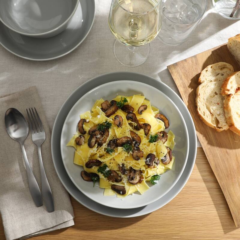 Gibson Home Summer Shades 16 Piece Plates and Bowls Dishes Service for 4 Stoneware Dinnerware Set