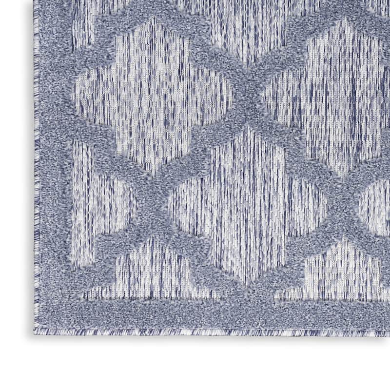 HomeRoots Contemporary Rectangle Outdoor Rug - 9' X 12'